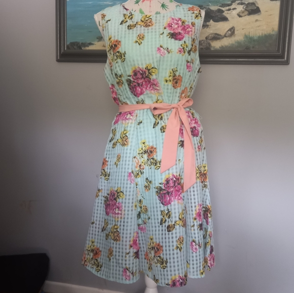 Caroline Morgan Dresses & Skirts - 🥳 HOST PICK! 🥳Caroline Morgan floral green pink dress with lining (Size 14)